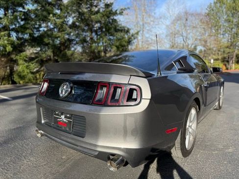 Used 2014 Ford Mustang Coupe image 5