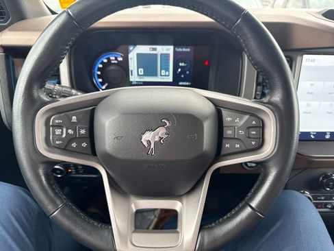 Used 2023 Ford Bronco Outer Banks w/ Sasquatch Package AWD/4WD image 15