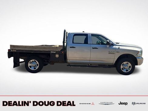 Used 2016 RAM 2500 Tradesman w/ Chrome Appearance Group AWD/4WD image 7