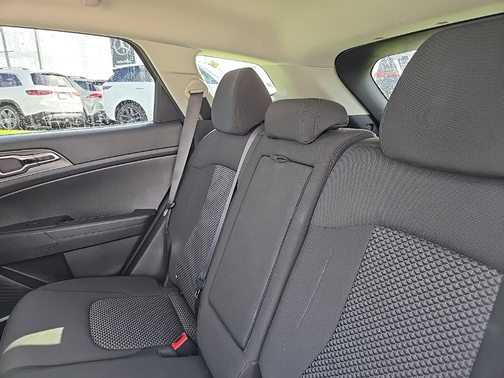 Certified 2024 Kia Sportage LX AWD/4WD image 31