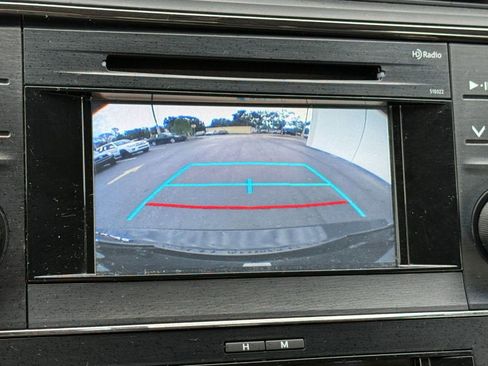 Used 2015 Toyota Avalon XLE image 25