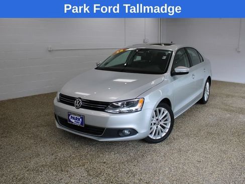 Used 2012 Volkswagen Jetta SEL FWD image 10