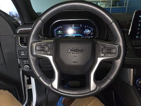 Used 2023 Chevrolet Tahoe Z71 w/ Z71 Off-Road Package AWD/4WD image 14
