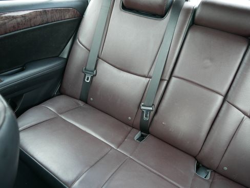 Used 2012 Toyota Avalon Limited FWD image 12