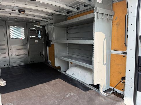 Used 2020 Nissan NV 2500 SV w/ Navigation Package RWD image 13