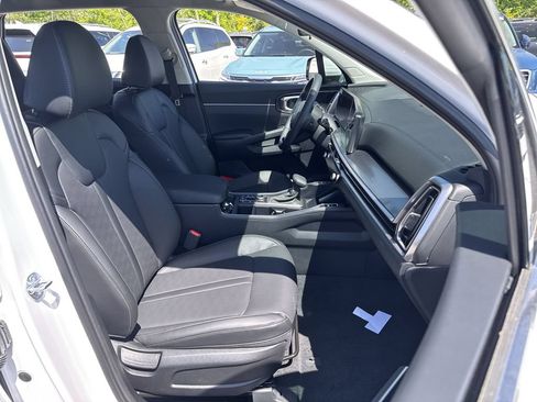 Used 2025 Kia Sorento S AWD/4WD image 33