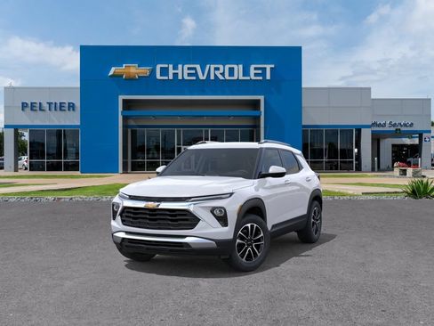 New 2026 Chevrolet TrailBlazer LT w/ Driver Confidence Package FWD image 8