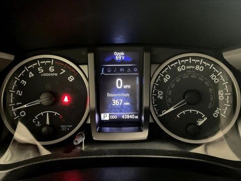 Certified 2021 Toyota Tacoma Limited image 20