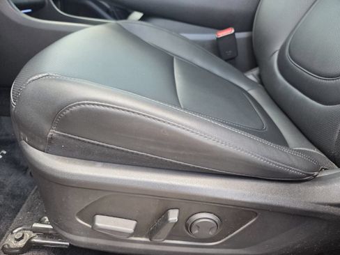 Certified 2025 Hyundai Tucson SEL AWD/4WD image 16