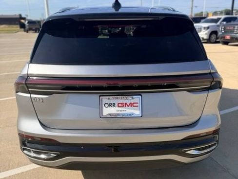 Used 2025 Lincoln Nautilus Reserve AWD/4WD image 36