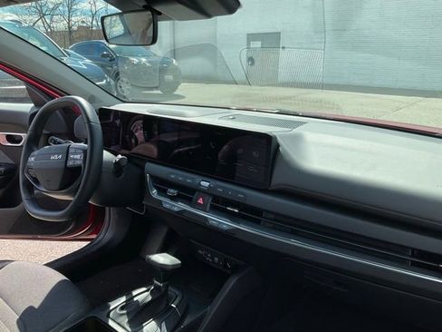 Certified 2025 Kia K4 EX image 50