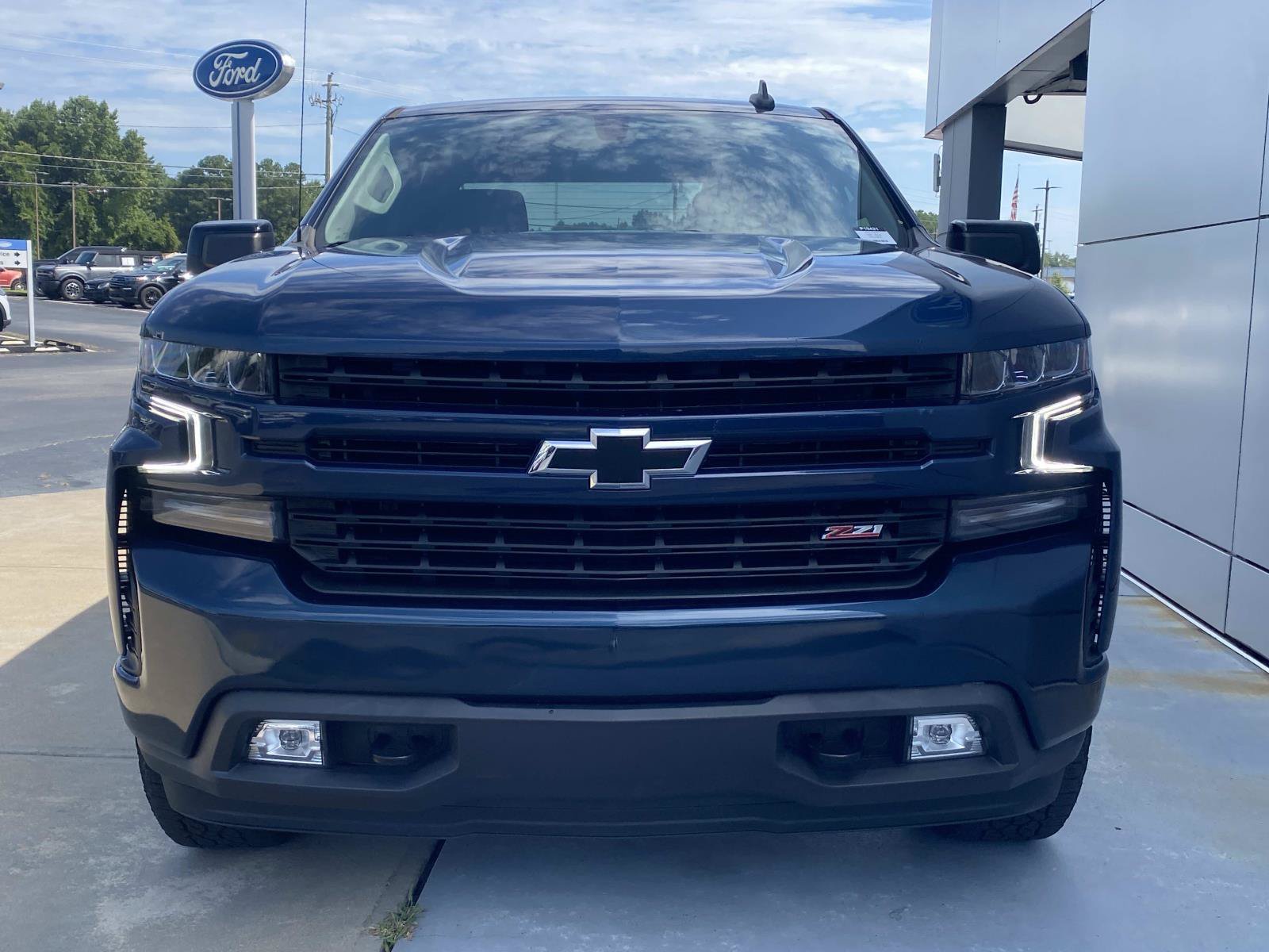 Used 2022 Chevrolet Silverado 1500 RST AWD/4WD image 12