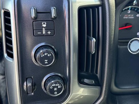 Used 2018 Chevrolet Silverado 2500 LT w/ Z71 Package, Off-Road AWD/4WD image 13