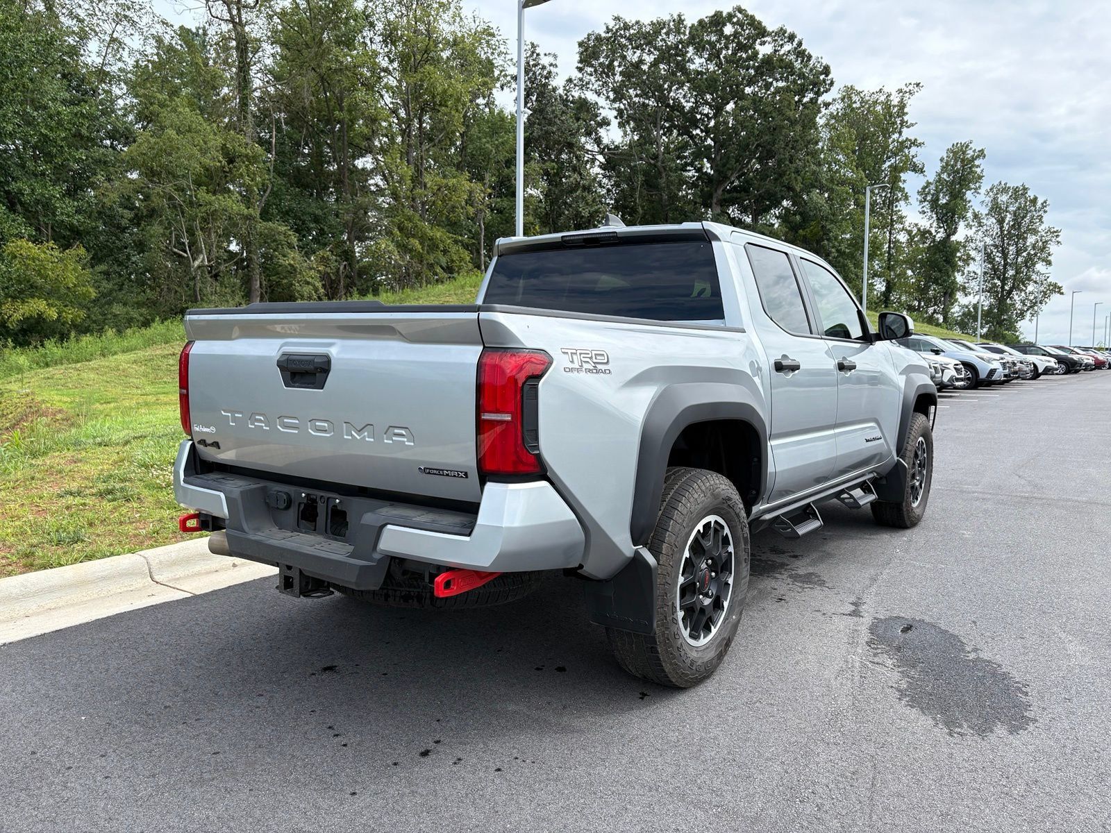 Used 2025 Toyota Tacoma TRD Off-Road AWD/4WD image 9