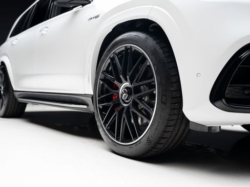 Used 2025 Mercedes-Benz GLS 63 AMG 4MATIC image 89