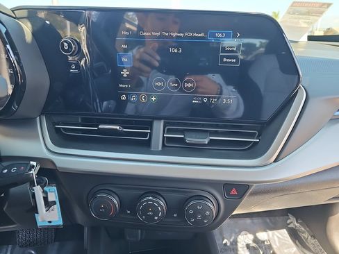 New 2026 Chevrolet Trax LS w/ LS Convenience Package FWD image 19