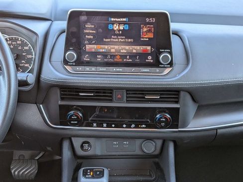 Certified 2024 Nissan Rogue SV image 20