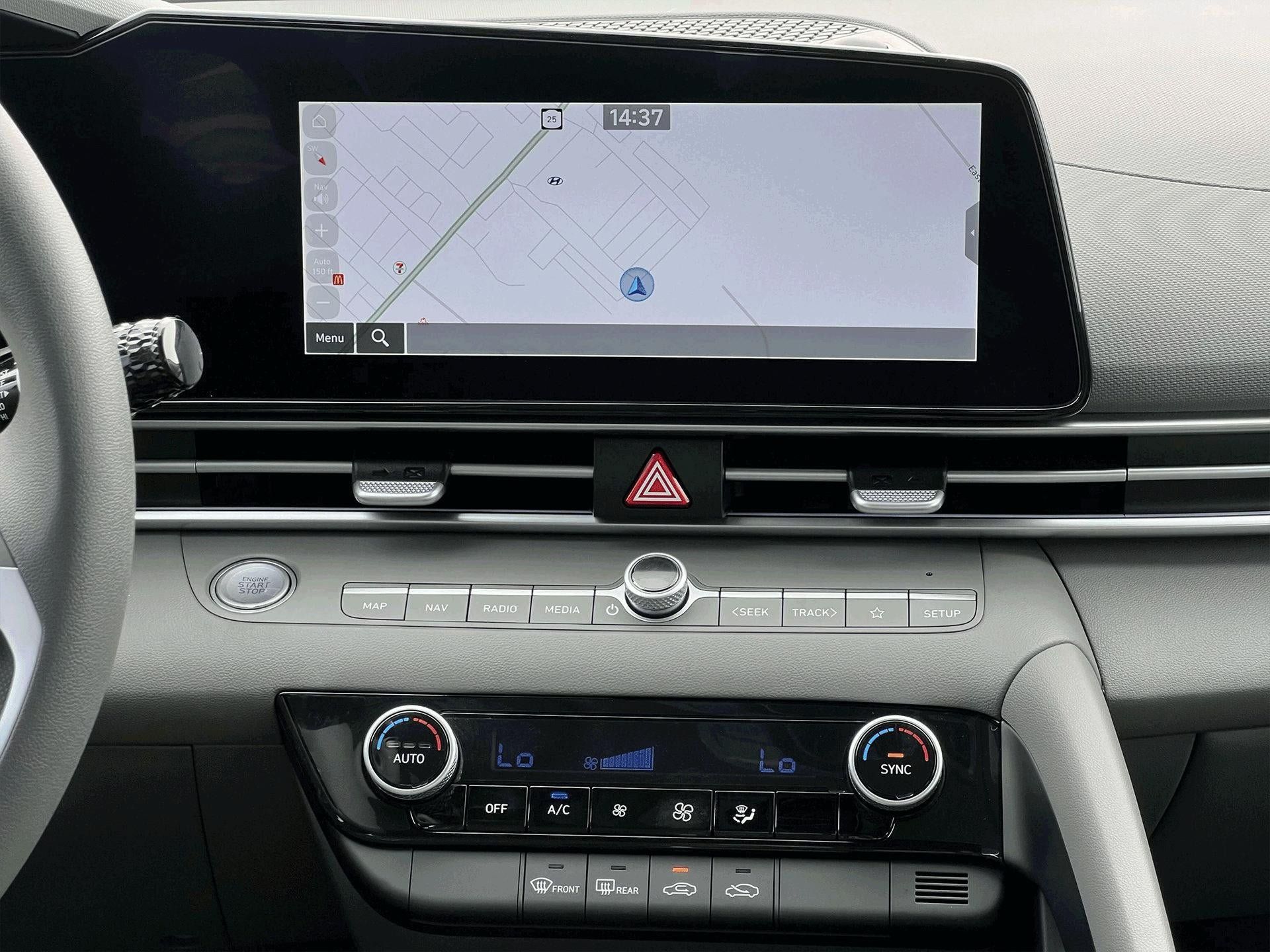 Used 2024 Hyundai Elantra SEL FWD image 38