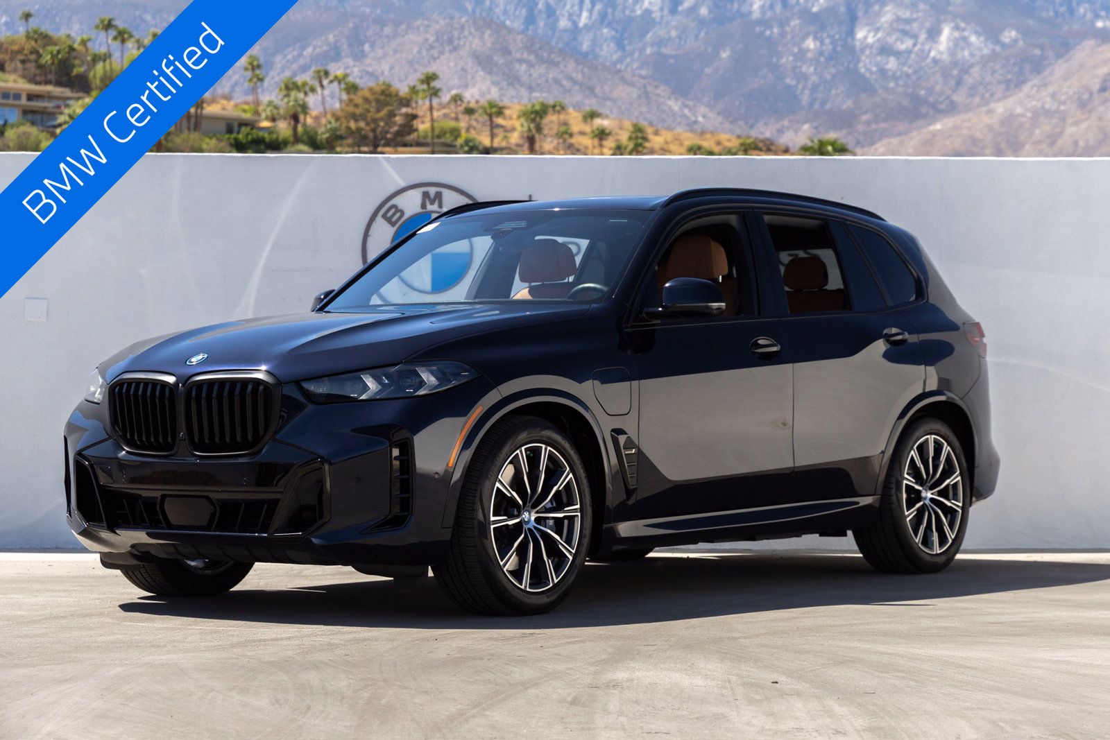 Certified 2024 BMW X5 xDrive50e w/ M Sport Package AWD/4WD image 1