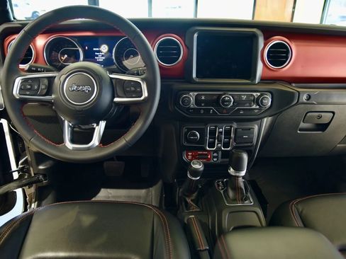 Used 2023 Jeep Gladiator Rubicon w/ LED Lighting Group image 16