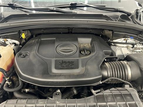 Used 2023 Jeep Grand Cherokee L Overland image 21