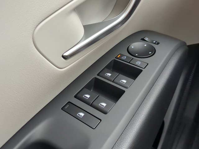 Certified 2025 Hyundai Tucson SE FWD image 22