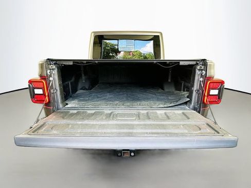 Used 2022 Jeep Gladiator Rubicon w/ LED Lighting Group AWD/4WD image 27