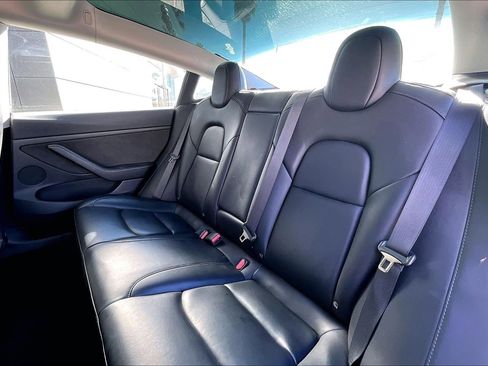 Used 2022 Tesla Model 3 Long Range image 26
