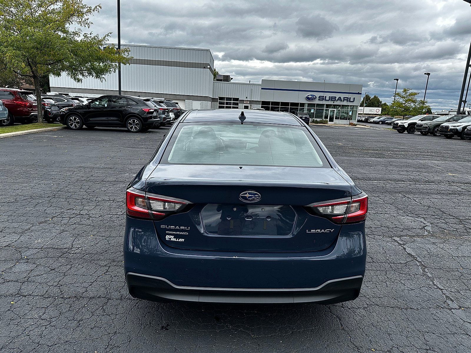 Used 2024 Subaru Legacy Limited AWD/4WD image 2