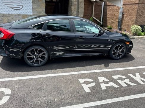 Used 2020 Honda Civic Sport image 8