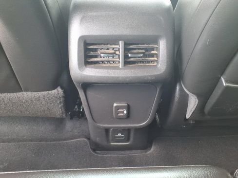 Used 2022 GMC Terrain SLT AWD/4WD image 6
