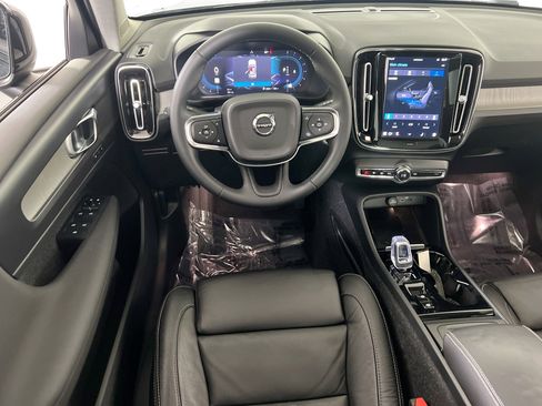 Used 2023 Volvo XC40 B5 Plus w/ Driver Assist Package image 23