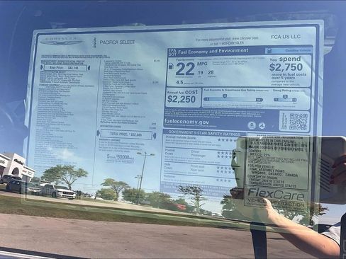 New 2026 Chrysler Pacifica Select image 14