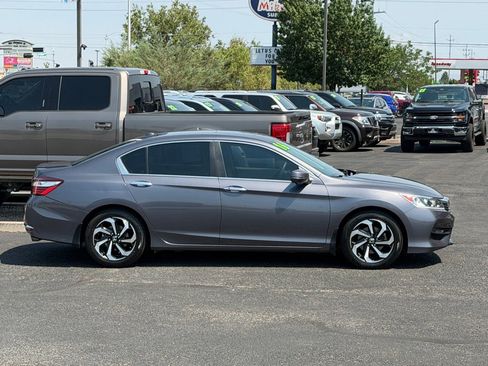 Used 2016 Honda Accord EX image 3