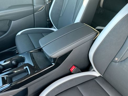 New 2025 Buick Envision Sport Touring image 18