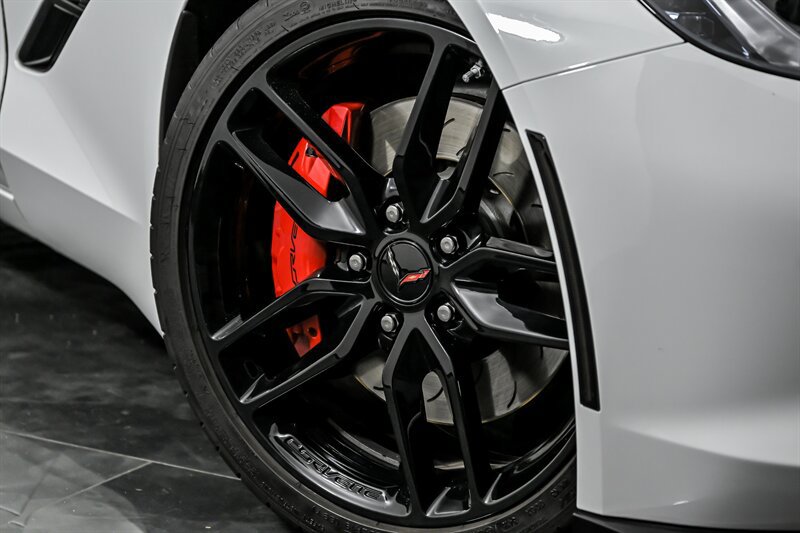 Used 2016 Chevrolet Corvette Stingray Coupe w/ Battery Protection Package RWD image 3