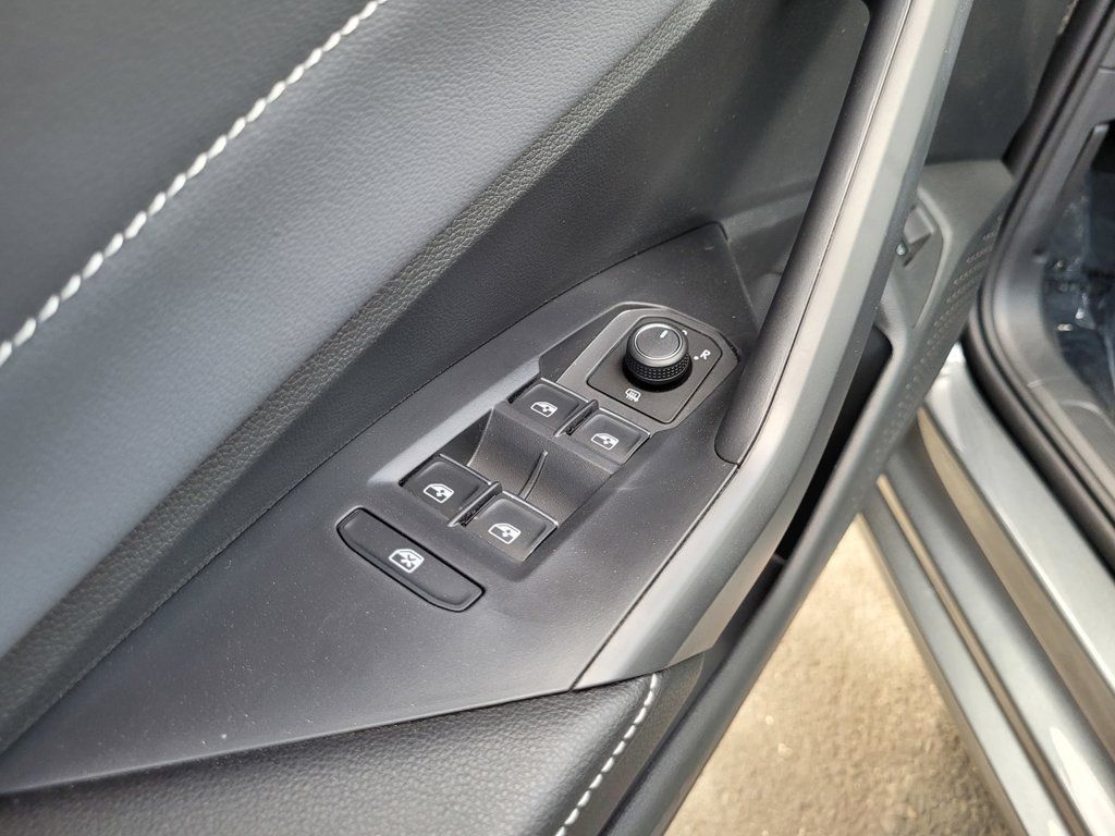 New 2026 Volkswagen Jetta SEL FWD image 26