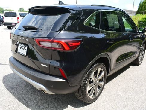 Used 2023 Ford Escape Platinum AWD/4WD image 5