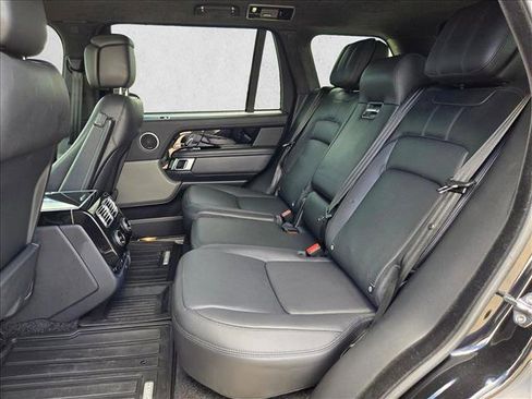 Certified 2020 Land Rover Range Rover Long Wheelbase HSE image 18