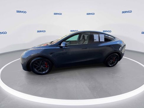 Used 2023 Tesla Model Y Performance AWD/4WD image 5