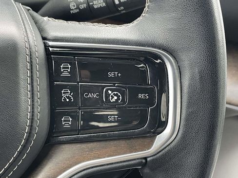 Used 2023 Jeep Grand Wagoneer L Series II image 14