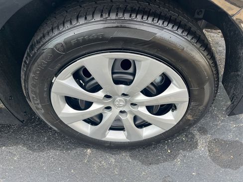 Used 2025 Toyota Corolla LE image 23