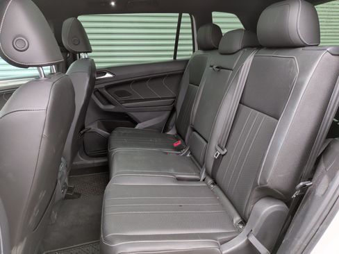 Used 2023 Volkswagen Tiguan SE R-Line FWD image 19