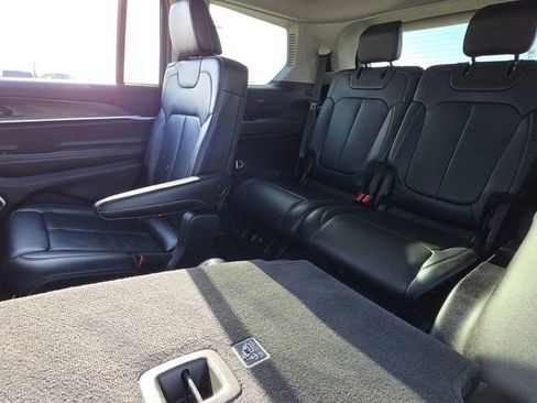 Used 2021 Jeep Grand Cherokee L Limited image 22