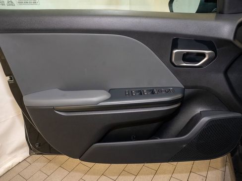 New 2025 Kia K4 LXS image 12