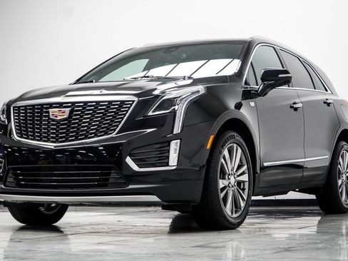 Used 2025 Cadillac XT5 Premium Luxury AWD/4WD image 9