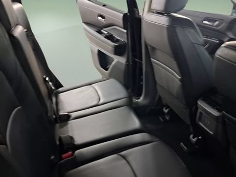 Used 2025 Nissan Pathfinder SL w/ Cargo Package FWD image 14