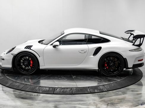 Used 2016 Porsche 911 GT3 RS RWD image 9