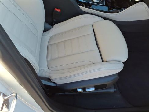 Used 2022 BMW X4 xDrive30i w/ Premium Package 2 image 17