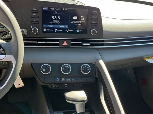 New 2026 Hyundai Elantra SE image 12